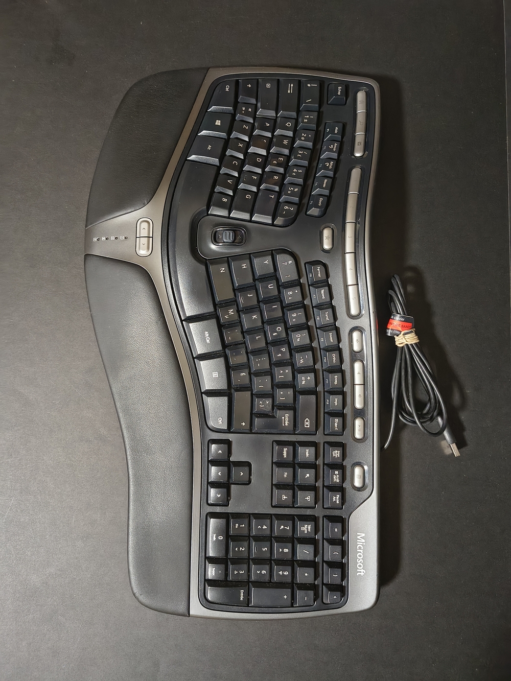 Microsoft Natural Ergonomic USB Wired Keyboard 4000 V1.0 Black KU-0462 Tested